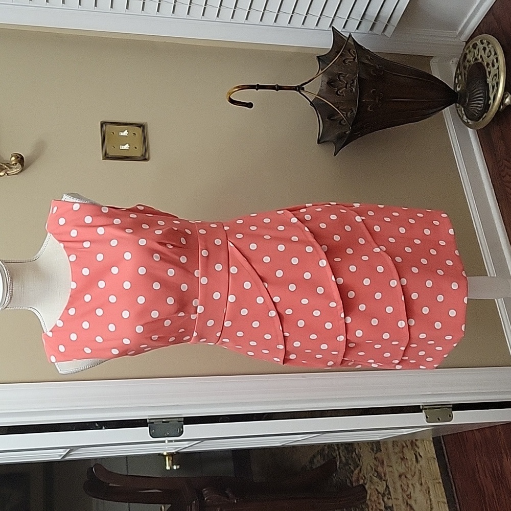 Connected Apparel coral white polka dot sleeveless dress stretch fitted 8 EUC …